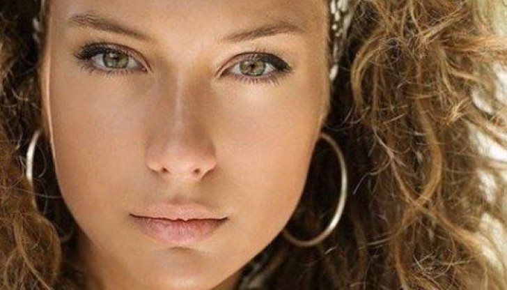 Каквото и да си говорим, че мъжете искали големи гърди, дупе, дълги крака и бла-бла ...