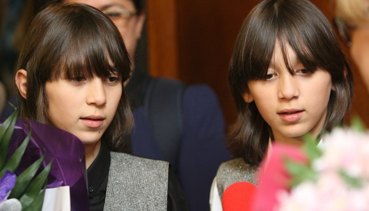 „Американ протеже” ще дисквалифицира близнаците заради наглостта и липсата на култура на ... „Американ протеже” ще дисквалифицира близнаците заради наглостта и липсата на култура на ...