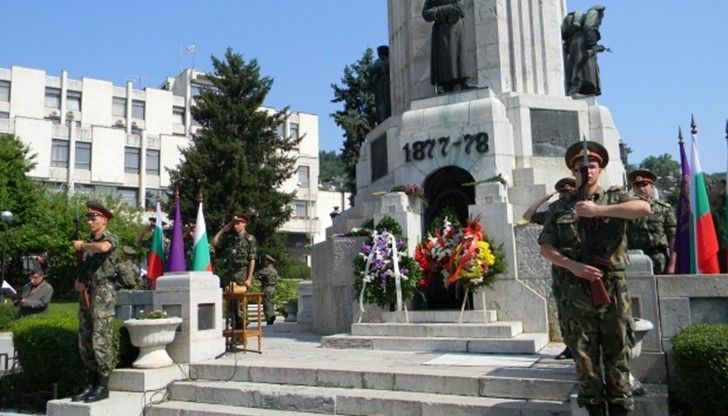 Тържествата ще започнат в 10,30 ч. пред паметника на фелдмаршал Гурко в парк „Марно поле"