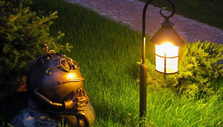 Погрижете се домът ви да изглежда обитаем докато отсъствате