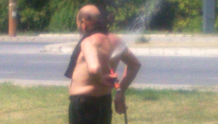 Разхлаждане в горещия понеделник.