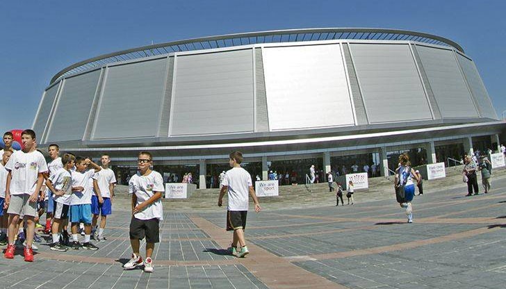 Зала, та зала.. е на ви зала Зала, та зала.. е на ви зала