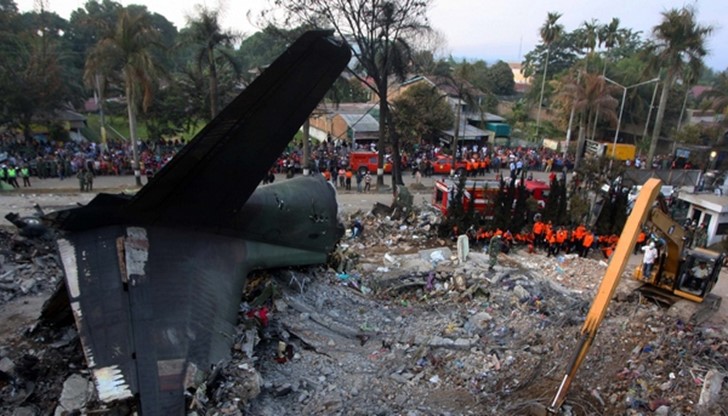 Трагедията се разигра вчера следобед местно време в жилищен квартал на третия по големина индонезийски град Медан