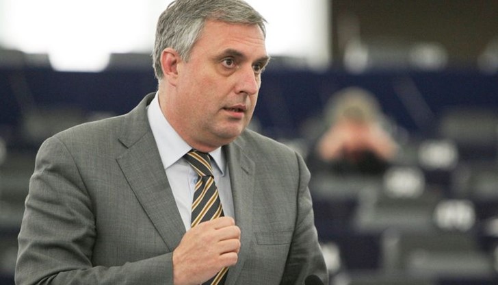 Хората с инвалидност от ТЕЛК, които ...