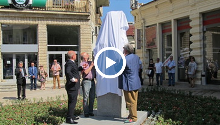 Откриха паметника на Елиас Канети в Русе