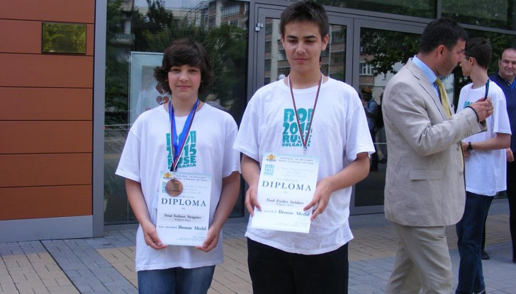 Два от бронзовите медала са за Петър Няголов и Емил Инджев от МГ "БабаТонка" - Русе