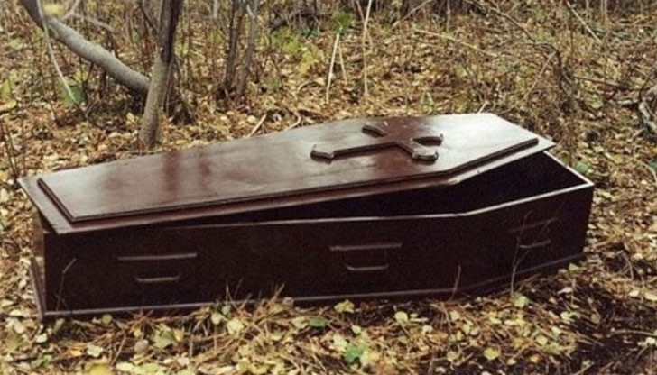 Близо век и половина досега човекът по документи се водел жив и имал права като всички граждани на България