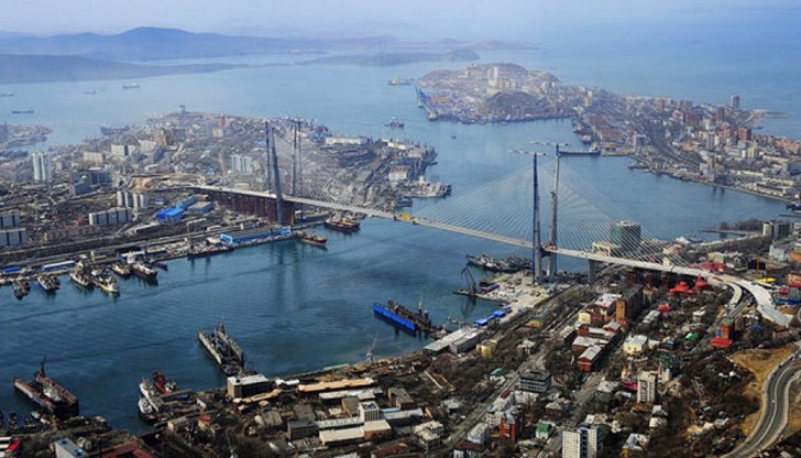 Стотици млади руснаци в момента се обучават като крупиета, търговци, мениджъри и администратори Стотици млади руснаци в момента се обучават като крупиета, търговци, мениджъри и администратори