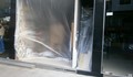 Психично болен разби магазин в центъра на Русе