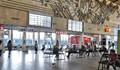 Мъж крещя и заплашва да се самоубие на Централна гара в София
