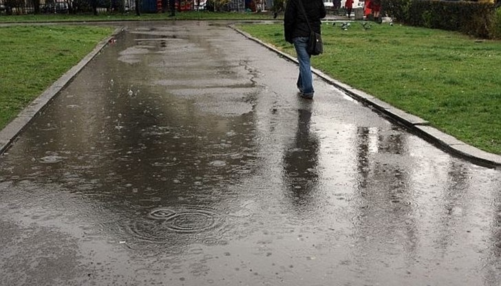 Очаква се след 48 часа валежите да достигнат 40 литра на кв.м. Очаква се след 48 часа валежите да достигнат 40 литра на кв.м.