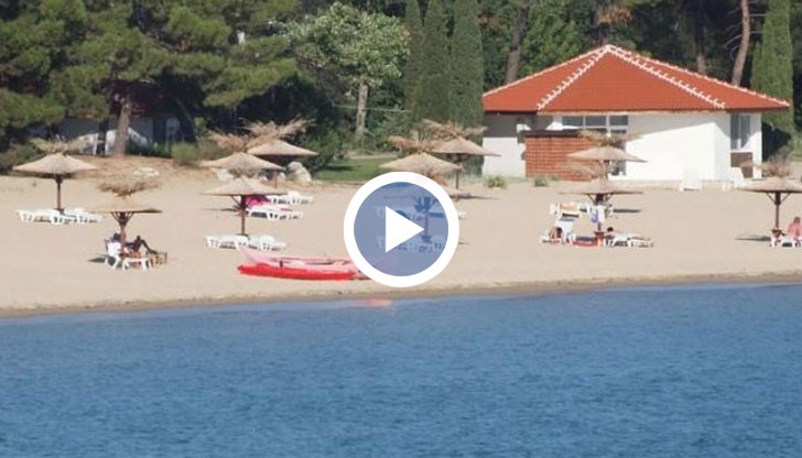 Сламени шатри, спокойствие и дебели бетонни стени, които пазят от народната любов