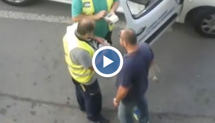 В опит да бъде глобен, заради неправилно паркиране, собственикът обжида и плюва по  служители от "Градска мобилност"