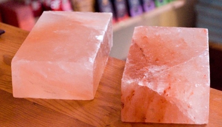 Всички знаем колко е вредна обикновената готварска сол