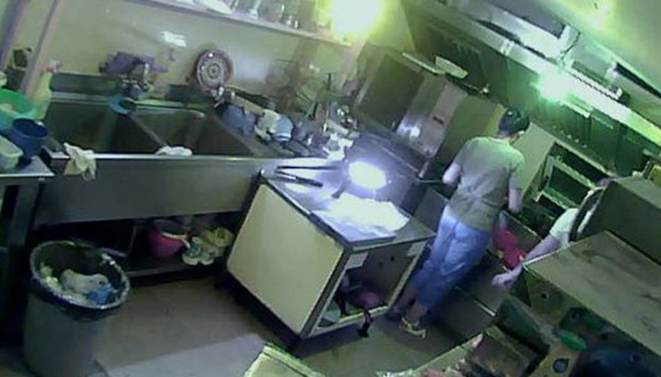 Над 50 камери от България излъчваt в реално време картина от офисни пространства, гишета и места, където се работи с пари