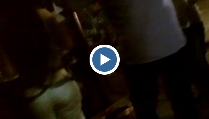 Щур банкет с жива музика и танци се е вихрил на центъра на Ловешкото село