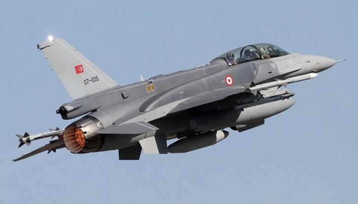 Турски изтребители са атакували цели на джихадистите в Сирия Турски изтребители са атакували цели на джихадистите в Сирия