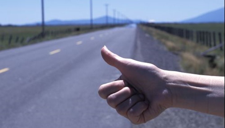 Министерството на външните работи призова българите, които прекарват лятната си почивка в Гърция, да не качват пътуващи на автостоп в колите си. Министерството на външните работи призова българите, които прекарват лятната си почивка в Гърция, да не качват пътуващи на автостоп в колите си.