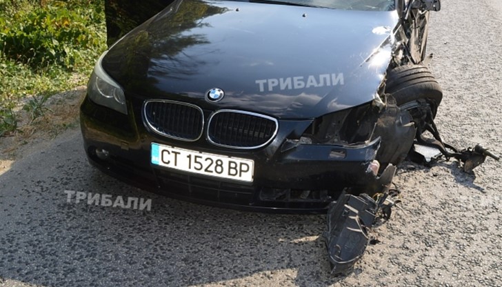 Щетите по двата автомобила са големи