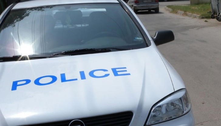 При ареста полицаите открили ножа, с който е заплашвана бабата в лехата с пипера