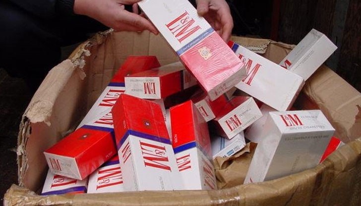 Количеството на откритите цигари е 280 кутии, всички без български акцизен бандерол