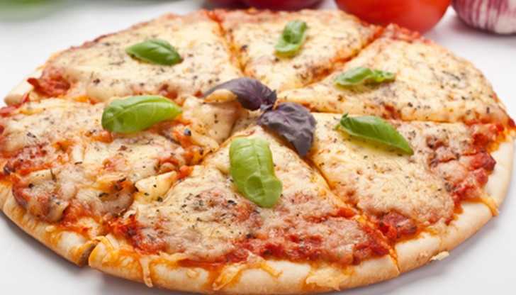 Мнозина от нас си мислят, че поглъщането на любимото ни парче пица е рутинен акт
