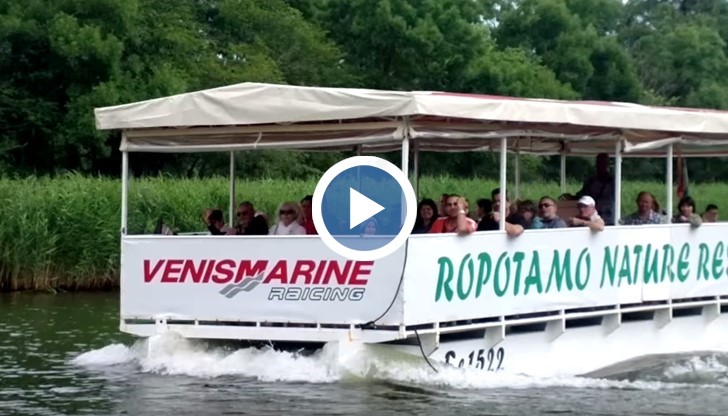 Разходка с мутроходка по Ропотамо