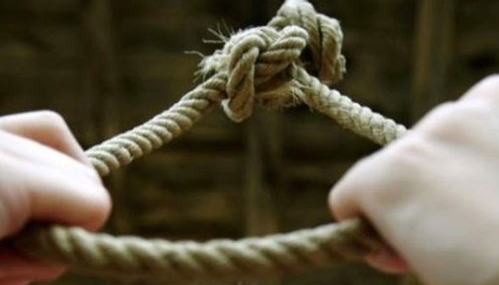 Безжизненото тяло висяло на едно от спортните съоръжения близо до екопътеката