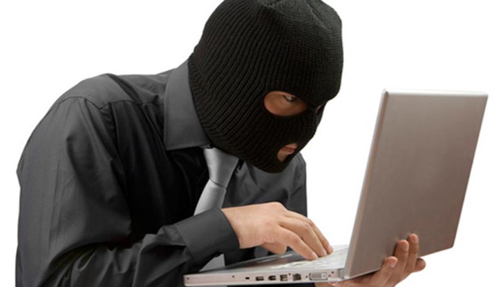 Ограбен британец остана шокиран, след като крадецът на лаптопа му му изпрати имейл, запитвайки каква е паролата за достъп до компютъра