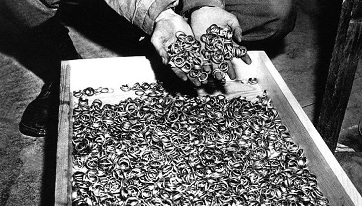 Двама жители на европейската държава твърдят, че са намерили влак от края на Втората световна война, в който е имало стотици тонове злато