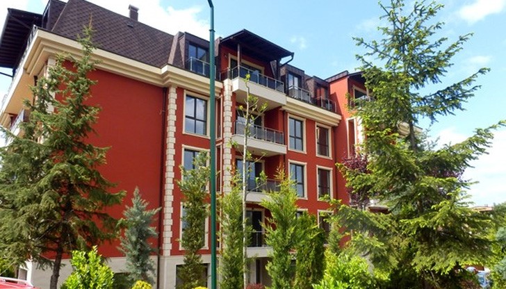 В комплекса живеят много известни българи, сред които е и Тодор Славков В комплекса живеят много известни българи, сред които е и Тодор Славков