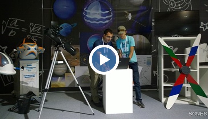 Младият конструктор ръководи смесен екип към Московския авиационен институт