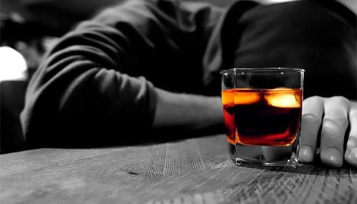 Какво представлява алкохолизмът?