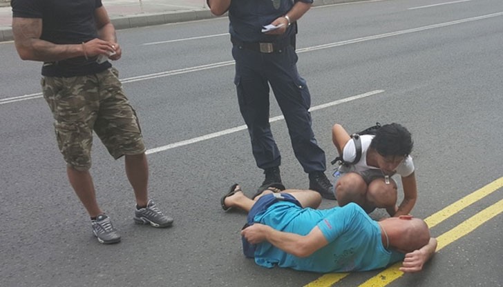 Дрогиран нападна жена в центъра на Бургас, младежи го задържаха