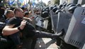 Втори полицай загина след сблъсъците в Киев