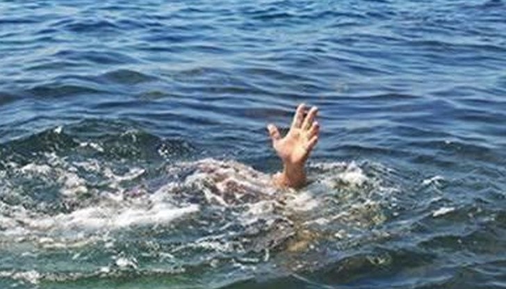 Еринин е попаднал в мъртво вълнение и не е могъл да изплува на брега