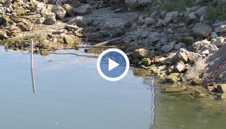 Прогнозите за утре е да се понижи с още 6 сантиметра и да бъде с отрицателен знак.