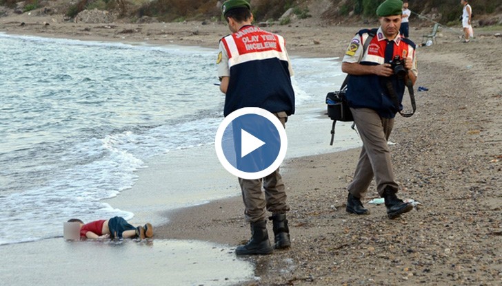 Малкият Айлан се удавил, когато гумената лодка се преобърнала