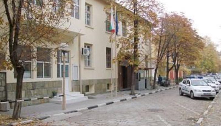 . Новината за ареста му втрещи жителите на града, които не искат да повярват, че може да е свързан с корупция . Новината за ареста му втрещи жителите на града, които не искат да повярват, че може да е свързан с корупция