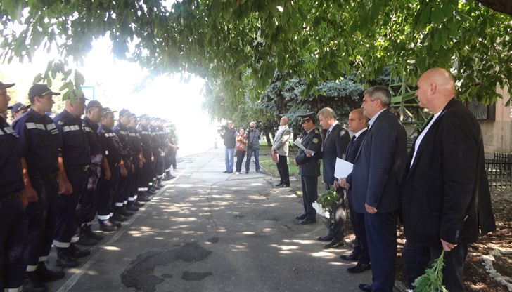 В Русе беше отбелязан професионалния празник на служителите от Главна дирекция „ПБЗН” към МВР – 14 септември