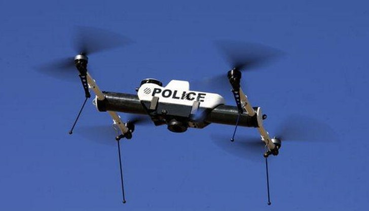 Към момента обаче МВР има право по закон да използва единствено хеликоптери “за изпълнение на задачи от въздух”