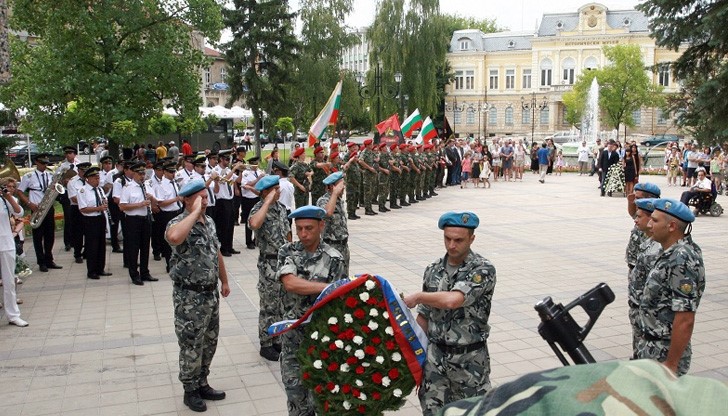 Кадри от тържествата в Русе, Пловдив, Кюстендил, Ямбол, Хасково, Кърджали, Враца, Видин, Плевен, София