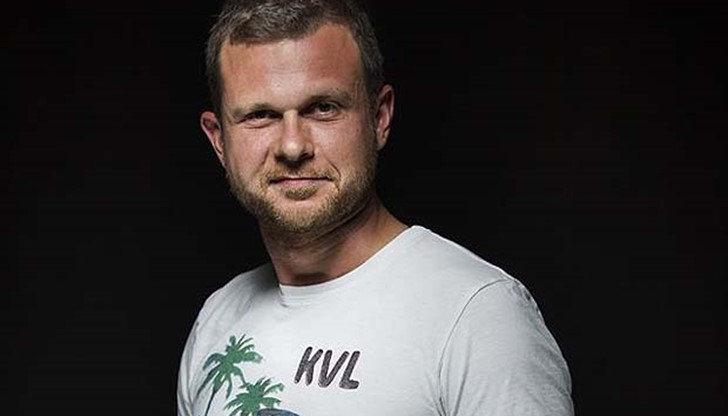 Ненчо Балабанов вече може да обикаля софийските улици с мотор Ненчо Балабанов вече може да обикаля софийските улици с мотор