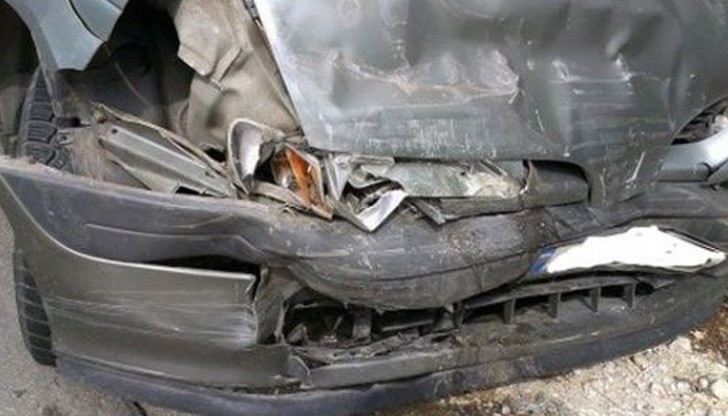 Вследствие на инцидента са пострадали двама души, които в момента са в болница