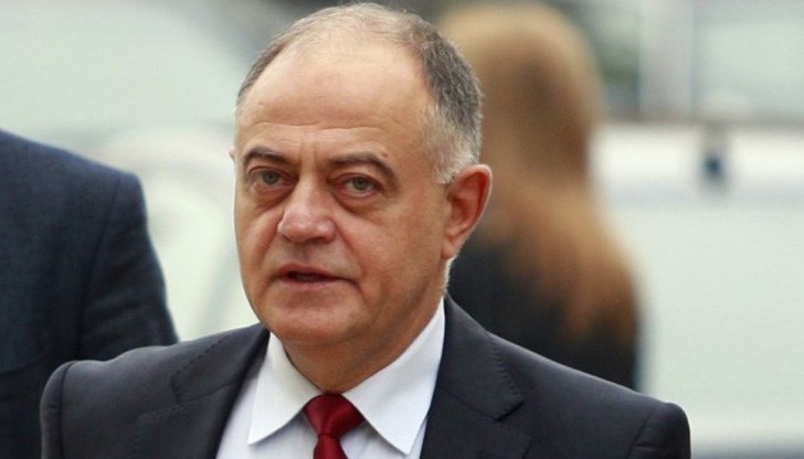 Ген. Атанас Атанасов: Няма опасност 10 милиона бежанци да тръгнат към България