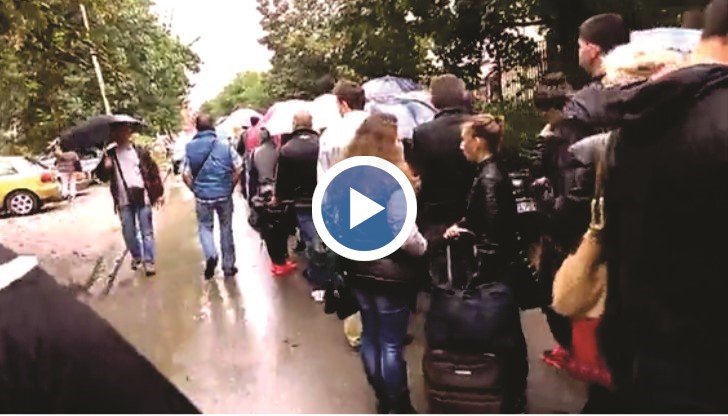 Според очевидец опашките се точели от рано сутринта през бл. 41 и 42 в „Студентски град”