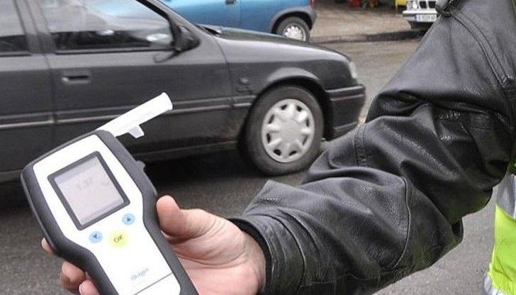 Мъжът зад волана бил и без предпазен колан Мъжът зад волана бил и без предпазен колан