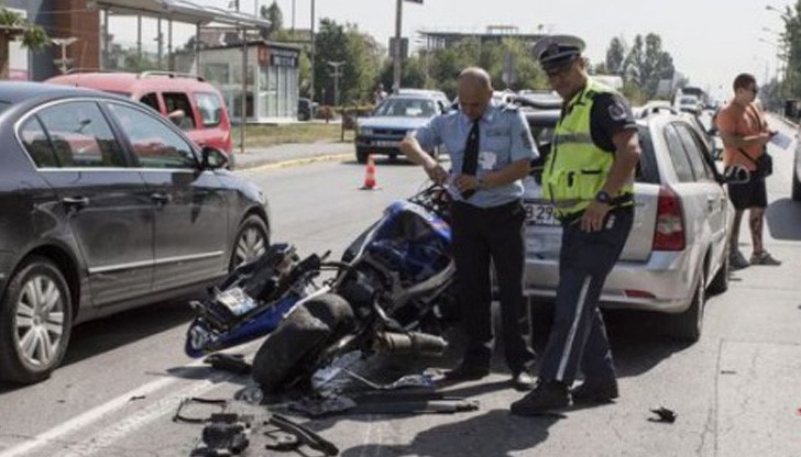 Джигитът с лъскавото возило дори избягал от местопроизшествието