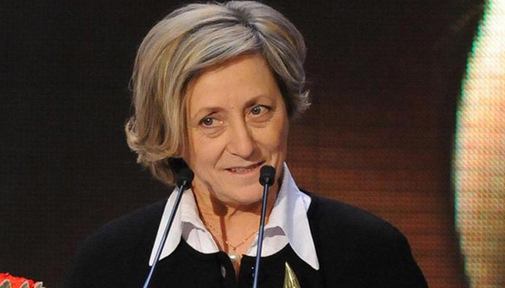 Робева: Уискито е добро лекарство, но вече не дават в самолетите да се пие Робева: Уискито е добро лекарство, но вече не дават в самолетите да се пие