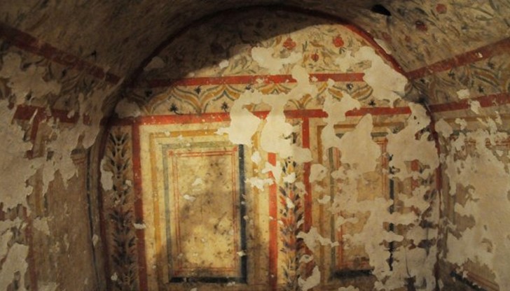 Некропол от преди 6200 години откриха археолози в двора на бившето училище в разградското село Каменово Некропол от преди 6200 години откриха археолози в двора на бившето училище в разградското село Каменово